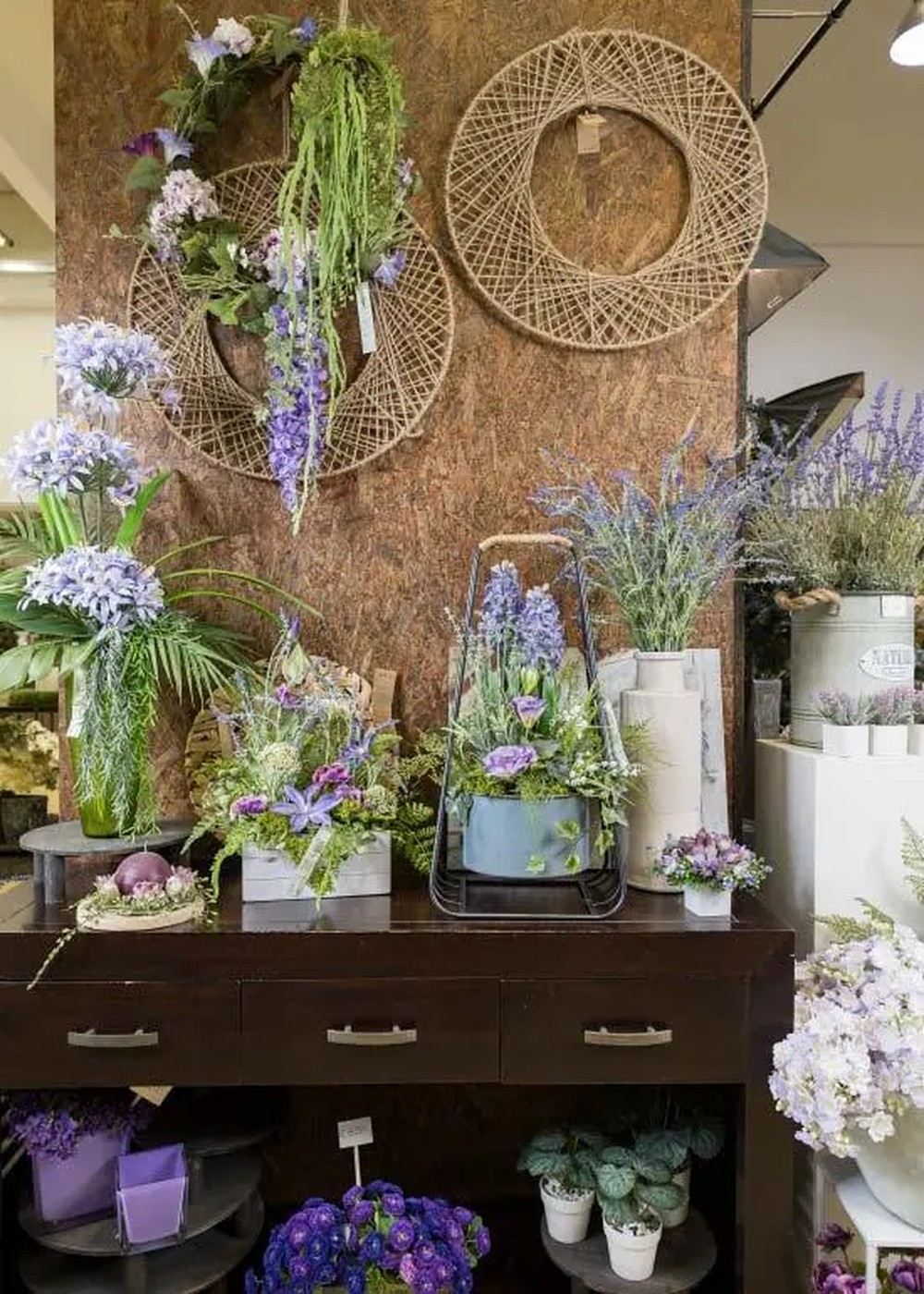 Composition florale Comptoir Iris Clair